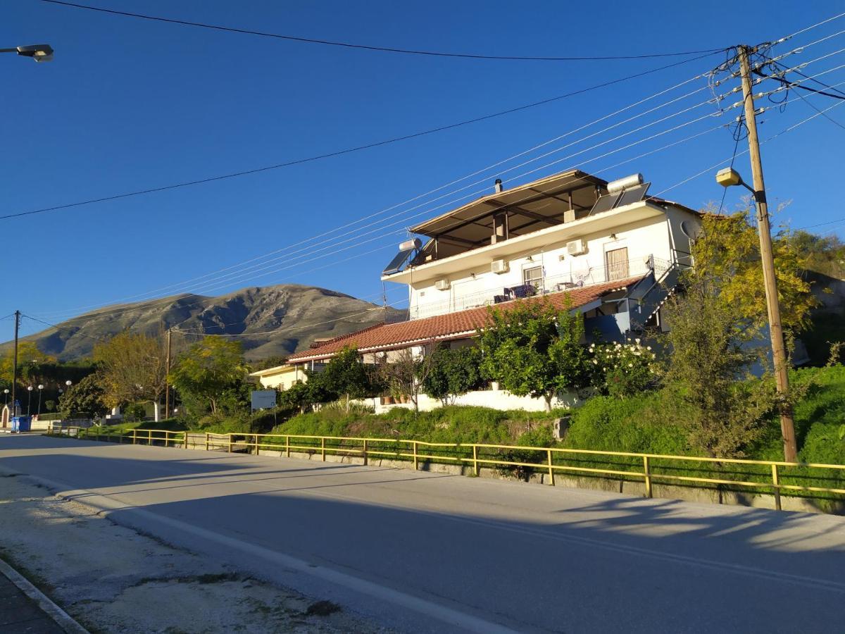 Number One Asprokklisi Exterior photo